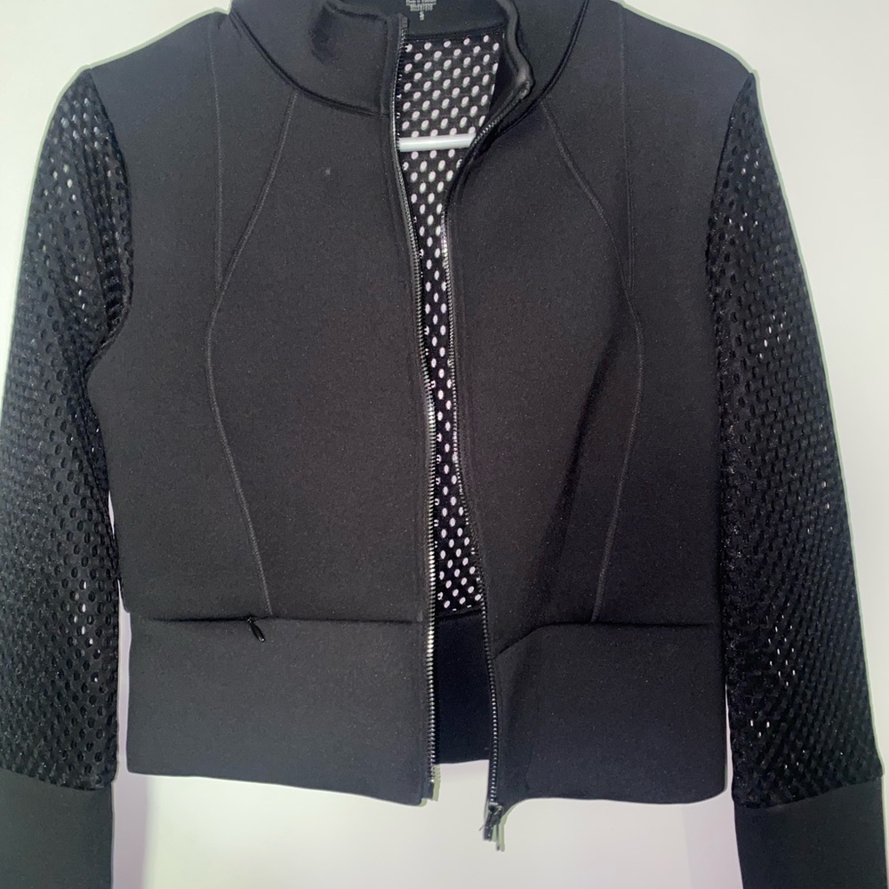 Alo Yoga Women's Black Mesh Sleeve Jacket
